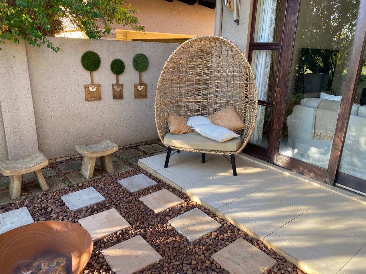 Savannah Oval Lounge Chair - Image 2